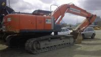 Hitachi ZX240_1